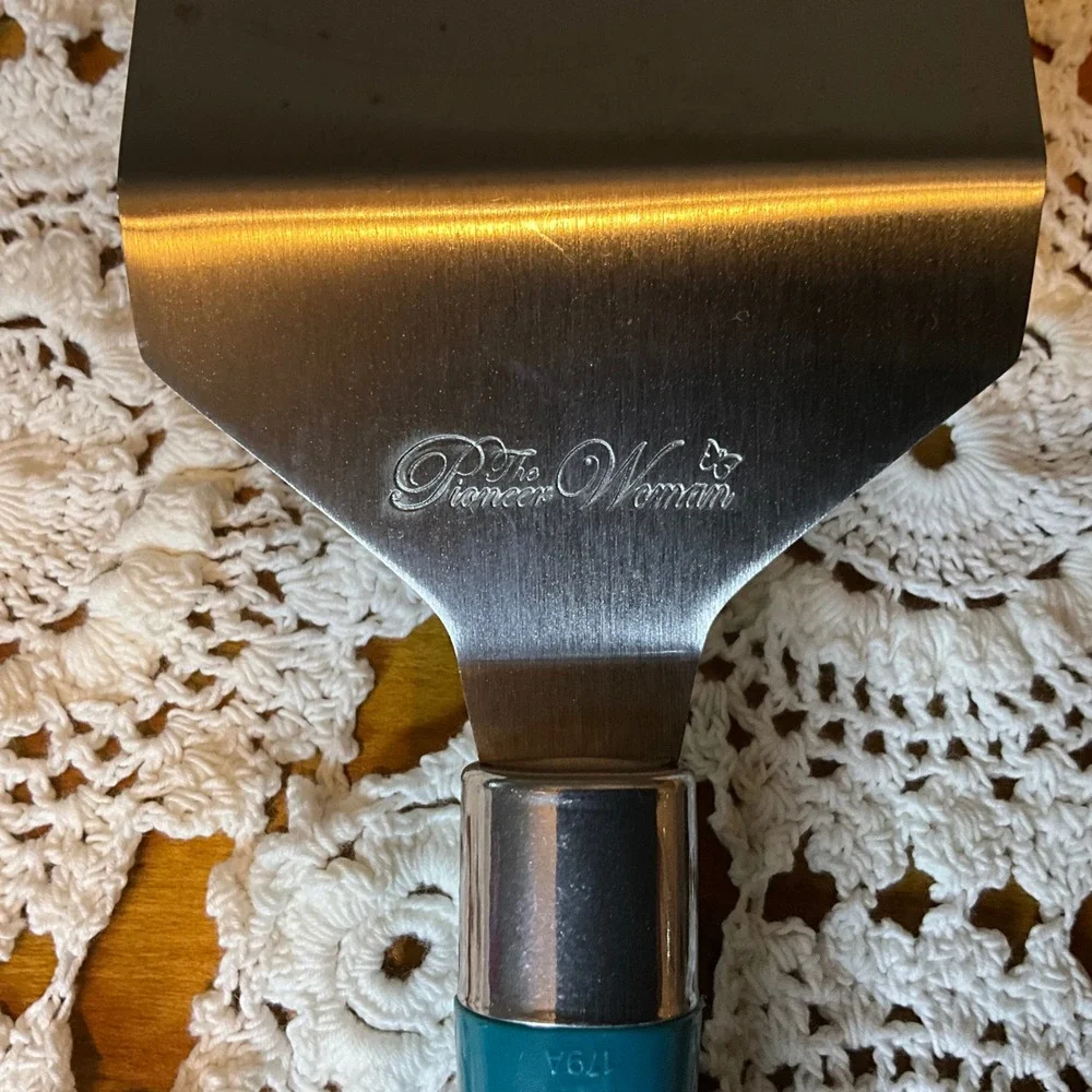The Pioneer Woman Metal Spatula Turquoise‎ Handle Stainless Steel Griddle Turner